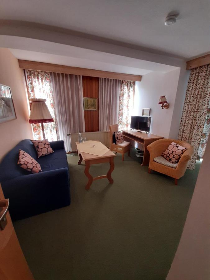 Hotel Landgasthof Frankenstern Гёсвайнштайн Экстерьер фото